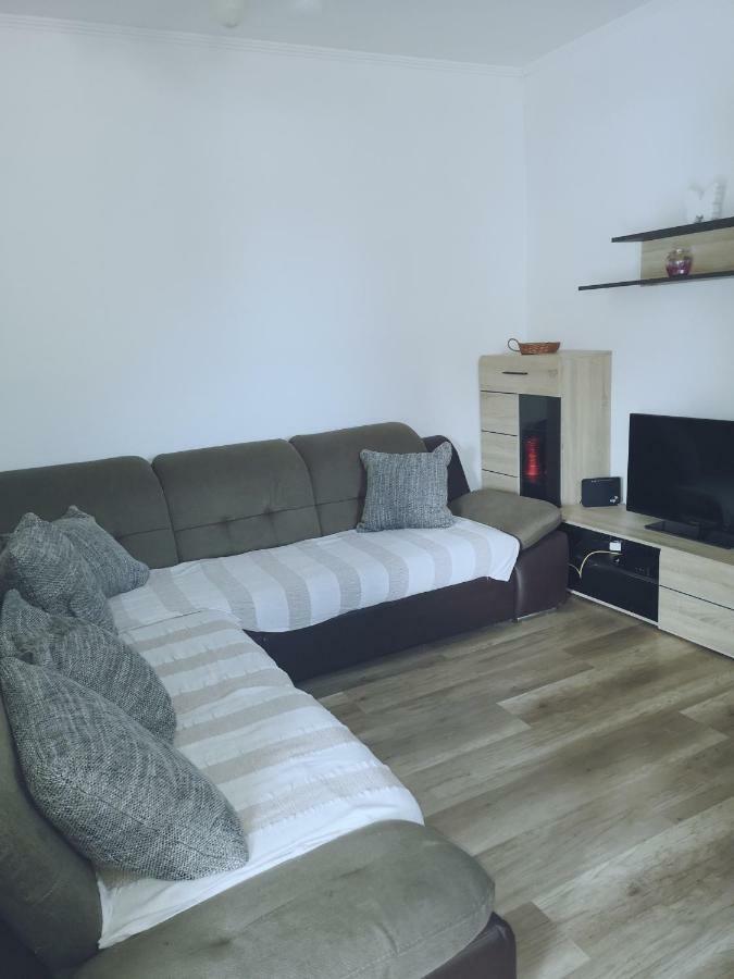 Apartamento App Emona Bašanija Exterior foto